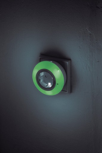 СВЕТОДИОДНЫЙ НОЧНИК 3 ЦВЕТА BRENNENSTUHL SENSOR 0.5W
