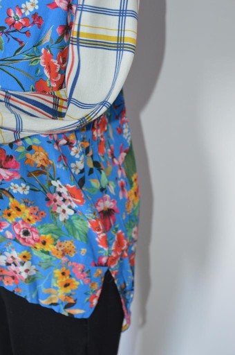 БЛУЗКА ZARA, АСИММЕТРИЧНАЯ БЛУЗКА С ЦВЕТОЧНЫМ ЦВЕТОМ, M