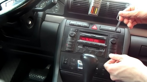 Klucze do radia wyjmaki AUDI A4 B5 SYMPHONY 4szt