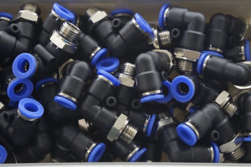 IQSG1216G Угловой разъем 1/2-16
