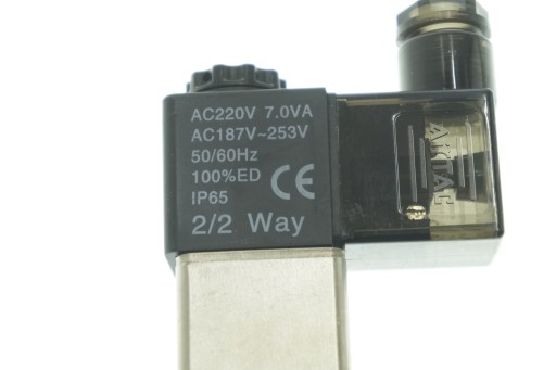 ЭЛЕКТРОМАГНИТНЫЙ КЛАПАН AIRTAC 2V025-08 2/2 -1/4- 230 В переменного тока