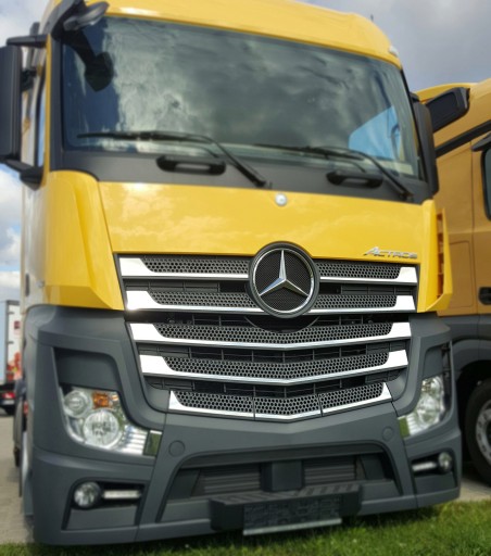 Накладки на решетку радиатора Mercedes Actros 11+ решетка