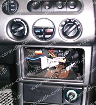 РАМА РАДИО РАЗЪЕМ ISO КЛЮЧИ FORD FOCUS MK1 -2004