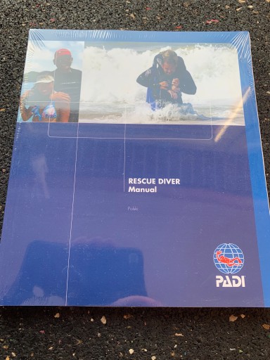 Книги для курсов дайвинга PADI Rescue