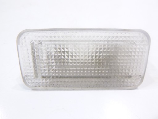 ФОНАРЬ БАГАЖНИКА TOYOTA YARIS I 2003-2005 YARIS II 2006-2011
