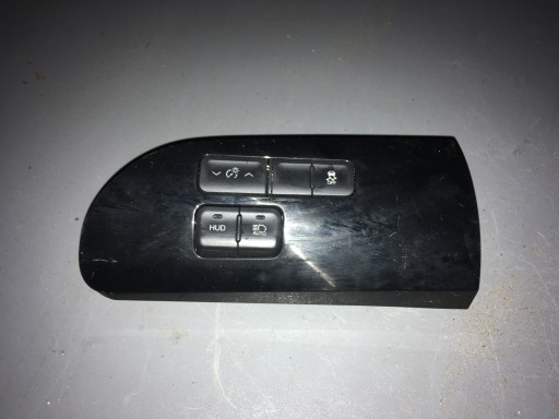 ПЕРЕКЛЮЧАТЕЛИ ПАНЕЛИ TOYOTA PRIUS 4