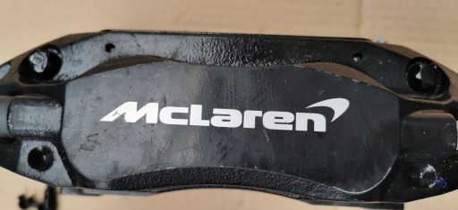 Тормозные суппорты Mclaren 570S.