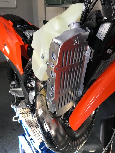 KTM HUSQVARNA 2023–2020 Защитные кожухи радиатора 2T, 4T, exc