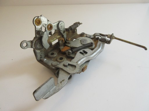 Zamek drzwi prawy BMW e21 318 i 323i 1842254.1