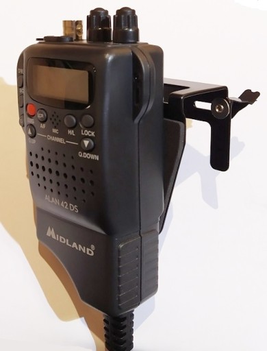 КРОНШТЕЙН ДЛЯ CB MIDLAND ALAN 42 DS RADIO - С ВОЗДУШНЫМ ВЕНТИЛЯТОРОМ - ALBRECHT QS200