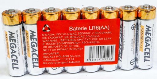 8 щелочных батарей Megacell LR06 AA