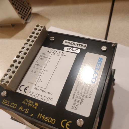 Сигнальный монитор SELCO M4600
