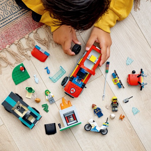 LEGO CITY 60319 ПОЖАРНАЯ ОПЕРАЦИЯ И ПОЛИЦЕЙСКАЯ ПОГОНЯ