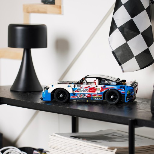LEGO TECHNIC 42153 Шевроле Камаро ZL1 NASCAR