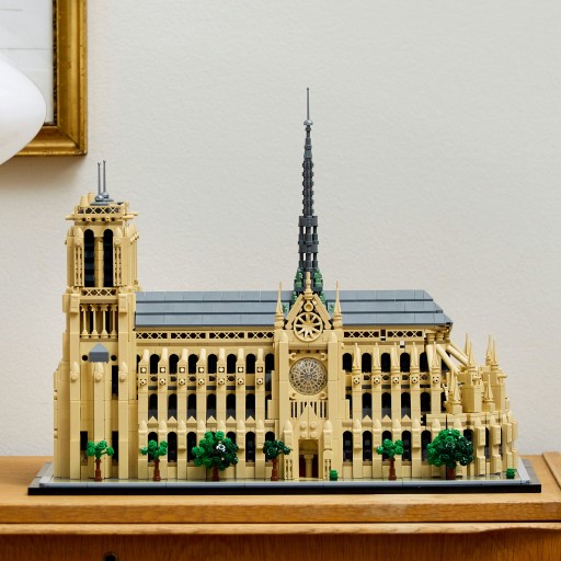 21061 - LEGO Architecture - Нотр-Дам в Париже