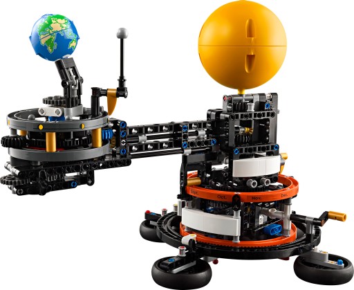 LEGO Technic 42179 - Планета Земля и Луна на орбите