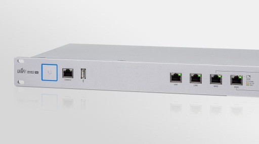 UBIQUITI USG-PRO-4 Ubiquiti UniFi USG PRO Шлюз безопасности предприятия Широкий