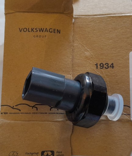 ДАТЧИК КОНДИЦИОНЕРА VOLKSWAGEN CRAFTER 2E0-907-271-D ОРИГИНАЛ 2E0907271D