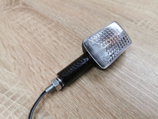 Kierunkowskazy mini carbon białe 4szt +klosz 23W