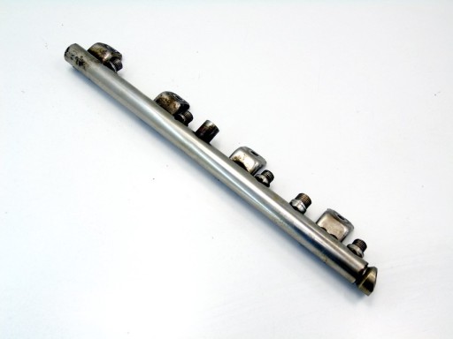 РЕЙКА ВПРЫСКА 4.4 BMW 550 650 750 F07 F11 X5 X6