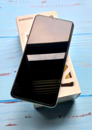 Смартфон Samsung Galaxy A12 4 ГБ/64 ГБ 4G (LTE), белый как НОВЫЙ