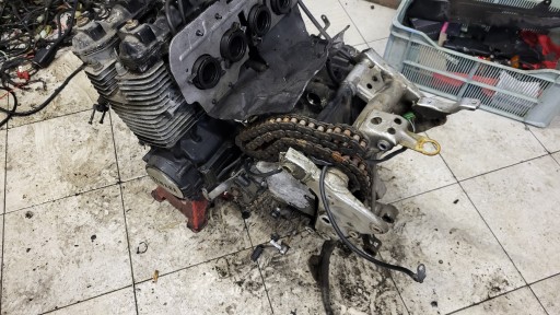 Двигатель Yamaha FJ1100, пробег 47 000 миль.