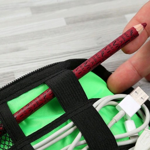 Органайзер для зарядных устройств, USB-кабелей, дорожной сумки.