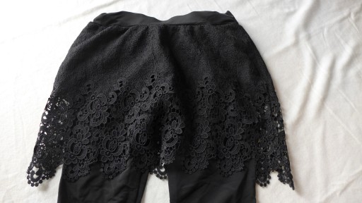 ЮБКА/БРЮКИ CALZEDONIA КРУЖЕВНЫЕ ЛЕГИНСЫ S