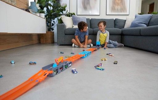HOT WHEELS TIR TRANSPORTER ГОНОЧНАЯ ТРЕК + 3 МАШИНЫ ПРУЖИНЫ МАШИНЫ