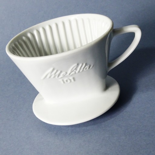 ВИНТАЖНЫЙ ФАРФОРОВЫЙ КАПЕЛЬНЫЙ ФИЛЬТР ДЛЯ КОФЕ ICONIC MELITTA 101