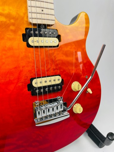 STERLING от Music Man AXIS AX 3 QM (SPR-M1)