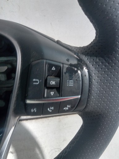 КОЖАНЫЙ РУЛЬ FORD FIESTA MK8 С ПОДОГРЕВОМ