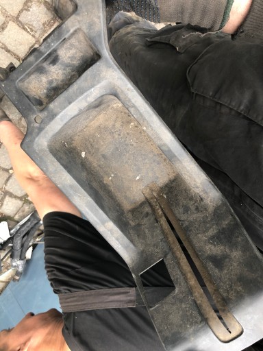 Jeep Cherokee XJ — Тоннель подлокотника