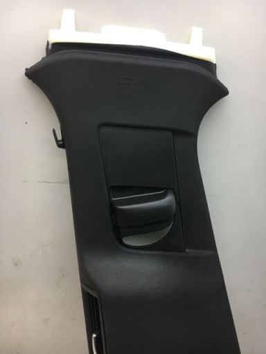 VOLVO V60 S60 КРЫШКА СТОЙКИ ЛЕВАЯ 31479217