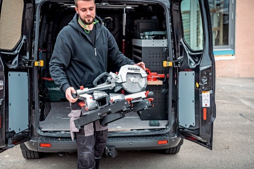 Торцовочная пила Metabo KGS 254 M с наклоном подачи 254 мм, 1800 Вт - новая модель