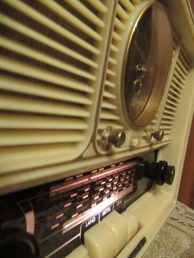 Радио Telefunken Jubilate 55 с часами