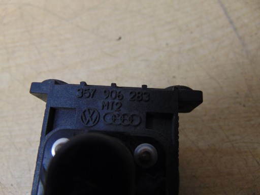 КЛАПАН ВАКУУМНЫЙ ДАТЧИК VW AUDI 357906283