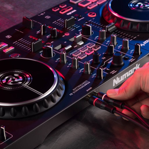 NUMARK MIXTRACK PLATINUM FX DJ КОНСОЛЬНЫЙ КОНТРОЛЛЕР ПРОГРАММНОЕ ОБЕСПЕЧЕНИЕ МИКШЕРА