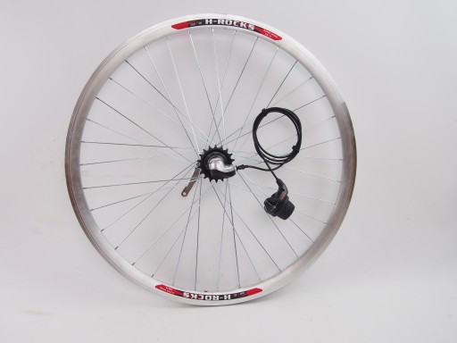 Колесо диаметром 28 дюймов с 3-скоростными передачами Shimano Nexus и аксессуарами.