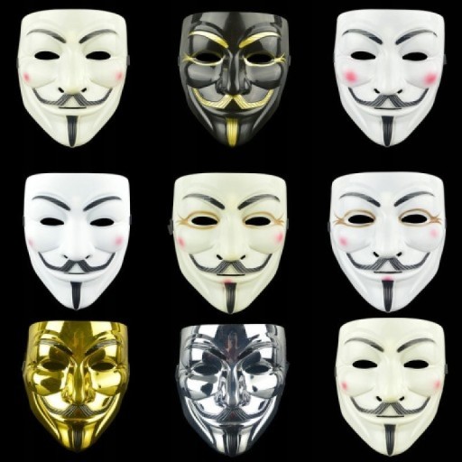 Косплей из фильма «V значит вендетта», маска хакера Anonymous