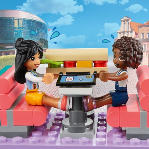 LEGO FRIENDS Бар Хартлейк в центре города 41728