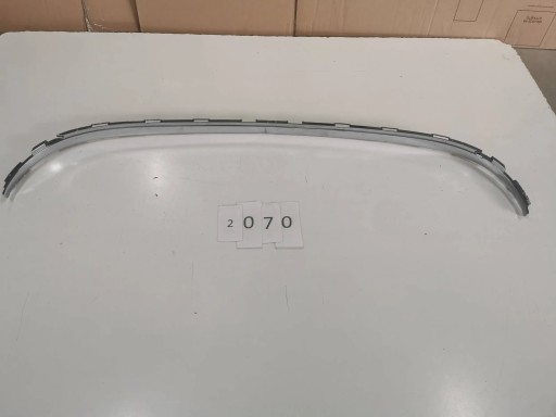 Chrom, listwa zderzaka przedniego PEUGEOT 407 2.070