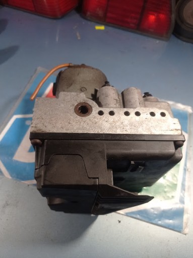 Насос АБС AUDI A8 D2 3.7 8V автомат 5D0614111D
