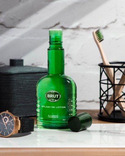4 x BRUT SPLASH LOTION ORIGINAL, 200 мл после бритья.