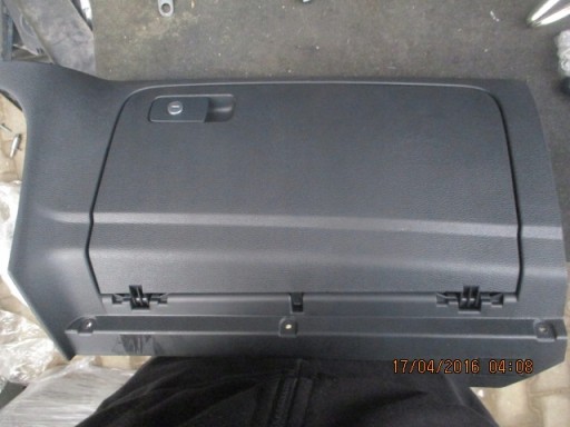 VW Golf V салон 1K1857290
