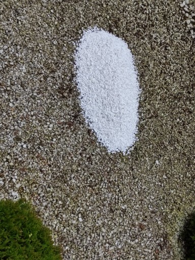 ŚNIEŻNO BIAŁY GRYS KAMIEŃ GRECKI NAJBIELSZY ŻWIR 8-16 MM DO OGRODU 24 KG