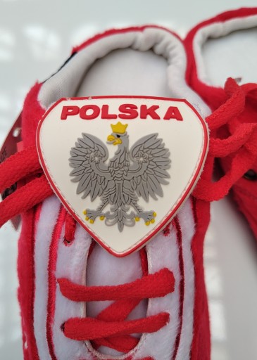 Prezent Kapcie korki do grania Sloffie z godłem dla Kibica roz 39 - 41