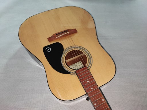 EPIPHONE DR 100 NA - АКУСТИЧЕСКАЯ ГИТАРА