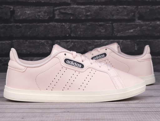 Buty damskie sportowe Adidas COURTPOINT CL FW7389