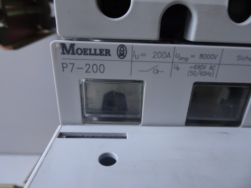 ВЫКЛЮЧАТЕЛЬ ЦЕПИ ВЫКЛЮЧАТЕЛЬ MOELLER P7-200 СЧЕТ